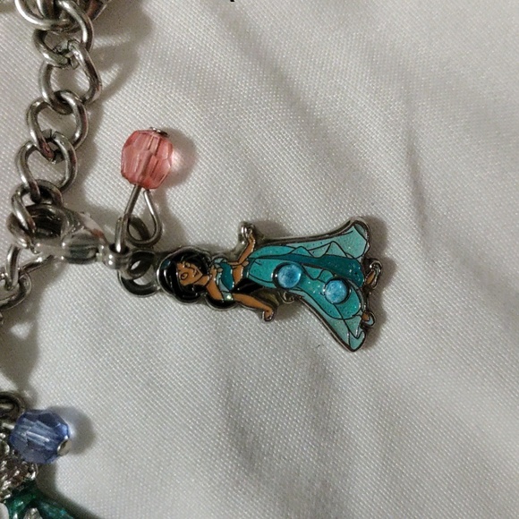 Disney princess charm bracelet - Picture 10 of 13
